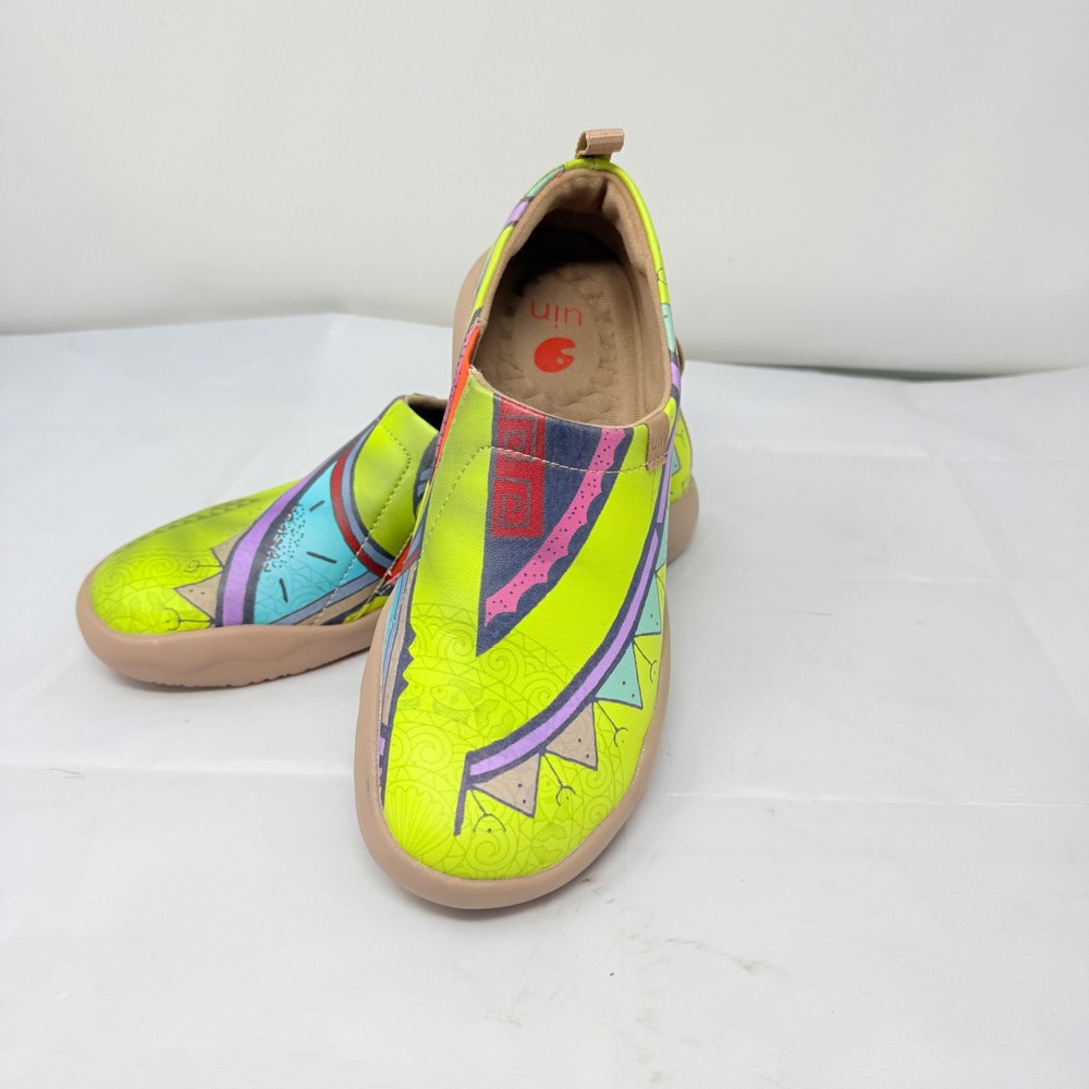 UIN Art Travel Shoes Womens sz 7 Slip On Walking Sneakers Multi Color W1101599